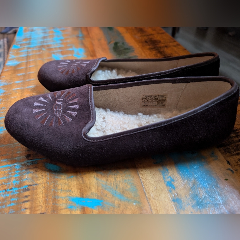 UGG Australia Alloway Ballet Flat Women’s 6 Brown Suede Slippers Shearling Lined